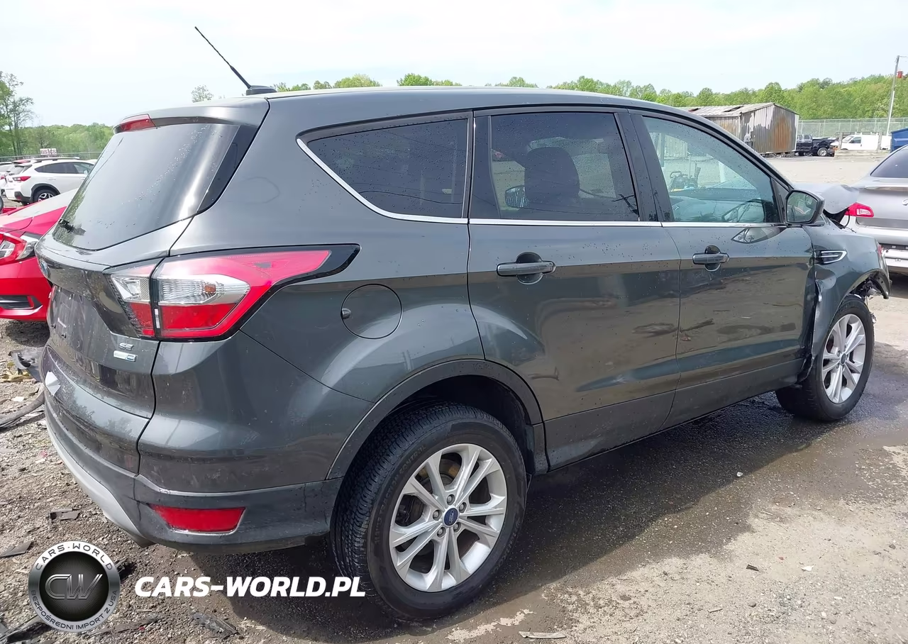 2017 Ford Escape Se VIN:1FMCU9GD6HUD14301 - 4