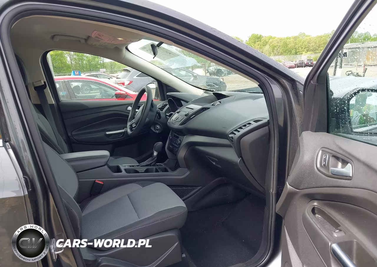 2017 Ford Escape Se VIN:1FMCU9GD6HUD14301 - 5