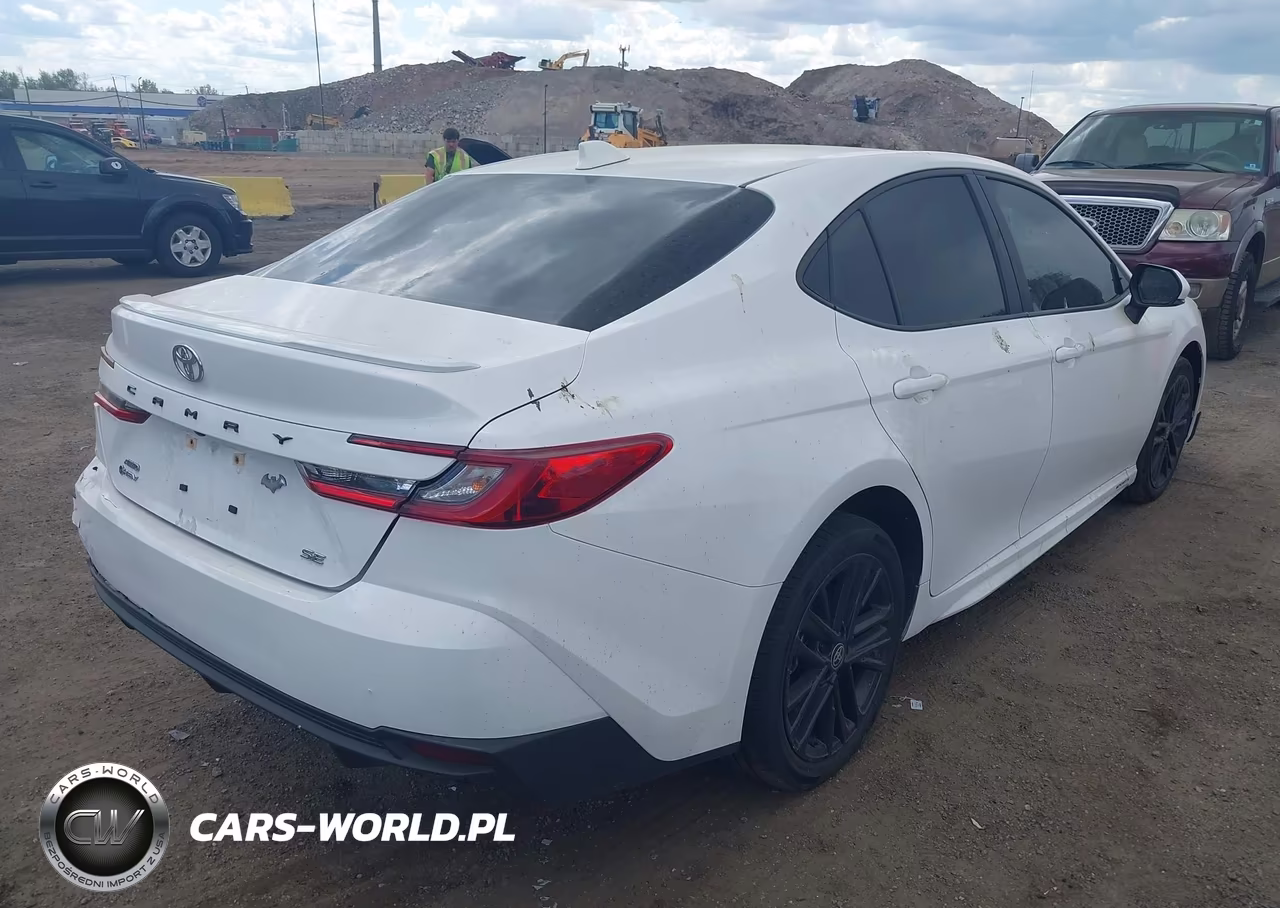 2025 Toyota Camry Se VIN:4T1DBADKXSU507590 - 4