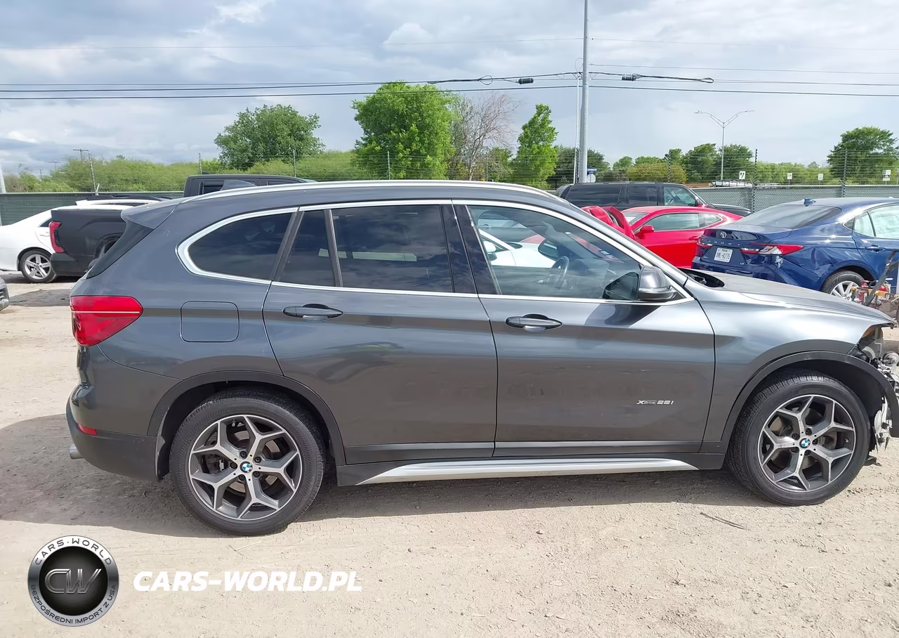 2017 BMW X1 xDrive28I VIN:WBXHT3C31H5F78131 - 14