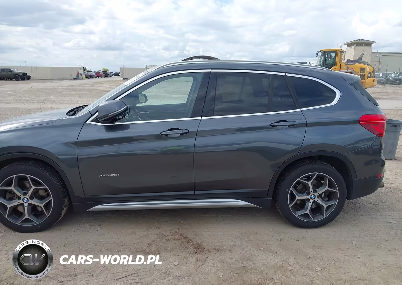 2017 BMW X1 xDrive28I VIN:WBXHT3C31H5F78131 - 15