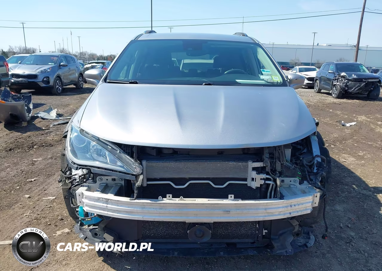 2019 Chrysler Pacifica Touring L VIN:2C4RC1BG5KR597654 - 13