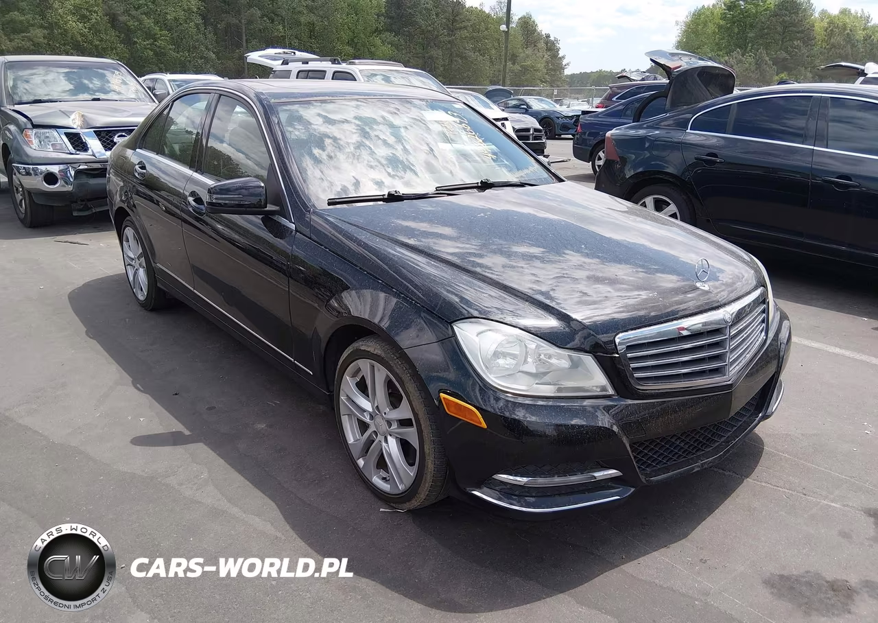 2013 Mercedes-Benz C 300 Luxury 4Matic – zdjęcie 1 z 16