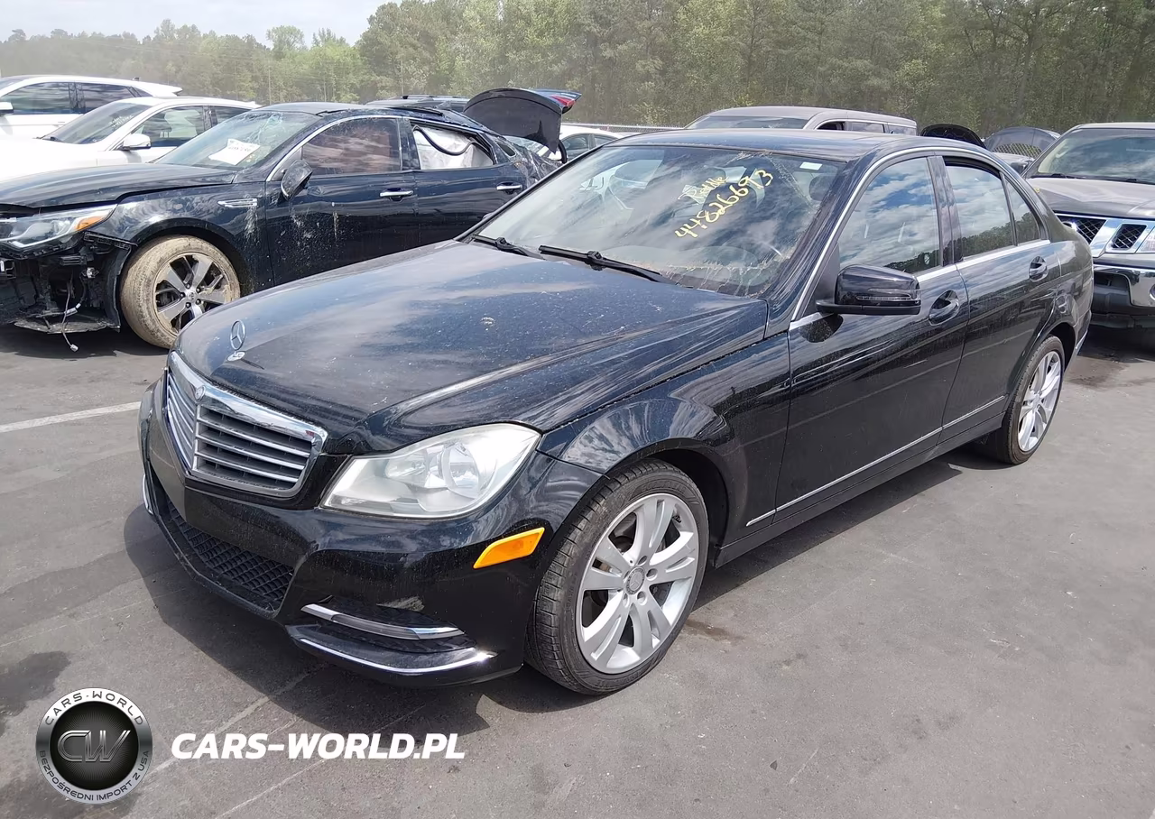 2013 Mercedes-Benz C 300 Luxury 4Matic VIN:WDDGF8AB3DR252828 - 2