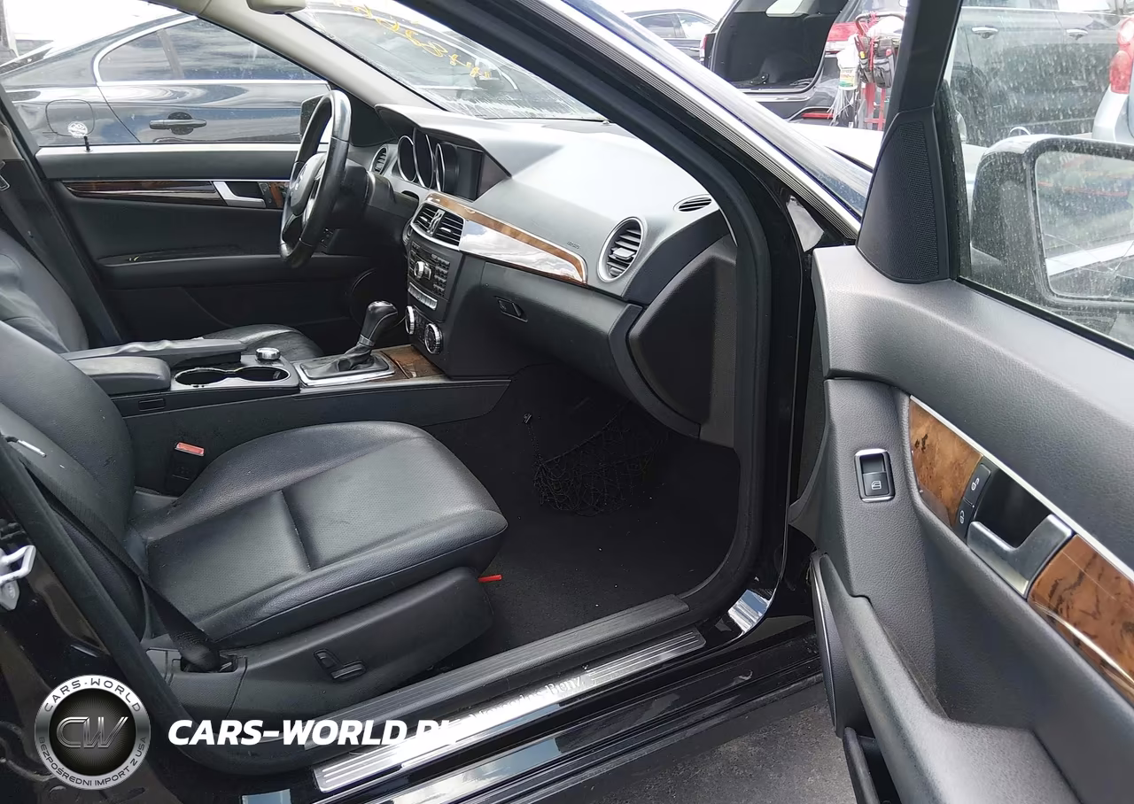 2013 Mercedes-Benz C 300 Luxury 4Matic VIN:WDDGF8AB3DR252828 - 5