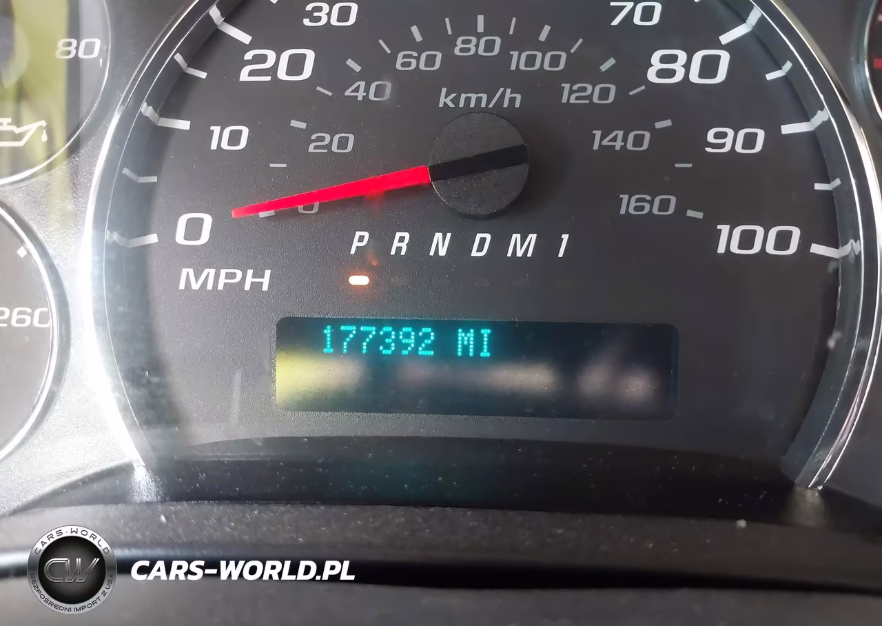 2018 Chevrolet Express 2500 Work Van VIN:1GCWGAFG5J1178787 - 16