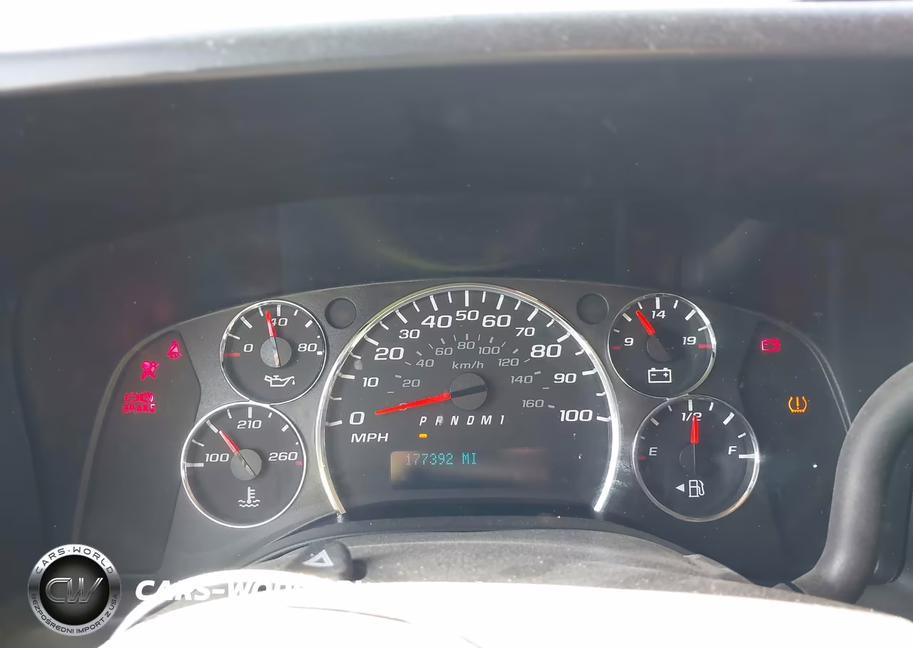 2018 Chevrolet Express 2500 Work Van VIN:1GCWGAFG5J1178787 - 7