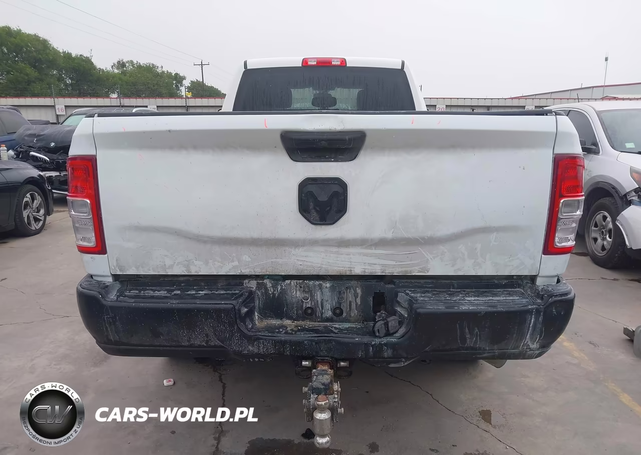 2019 Ram 2500 Tradesman 4X2 8' Box VIN:3C6UR4HJ9KG666288 - 17