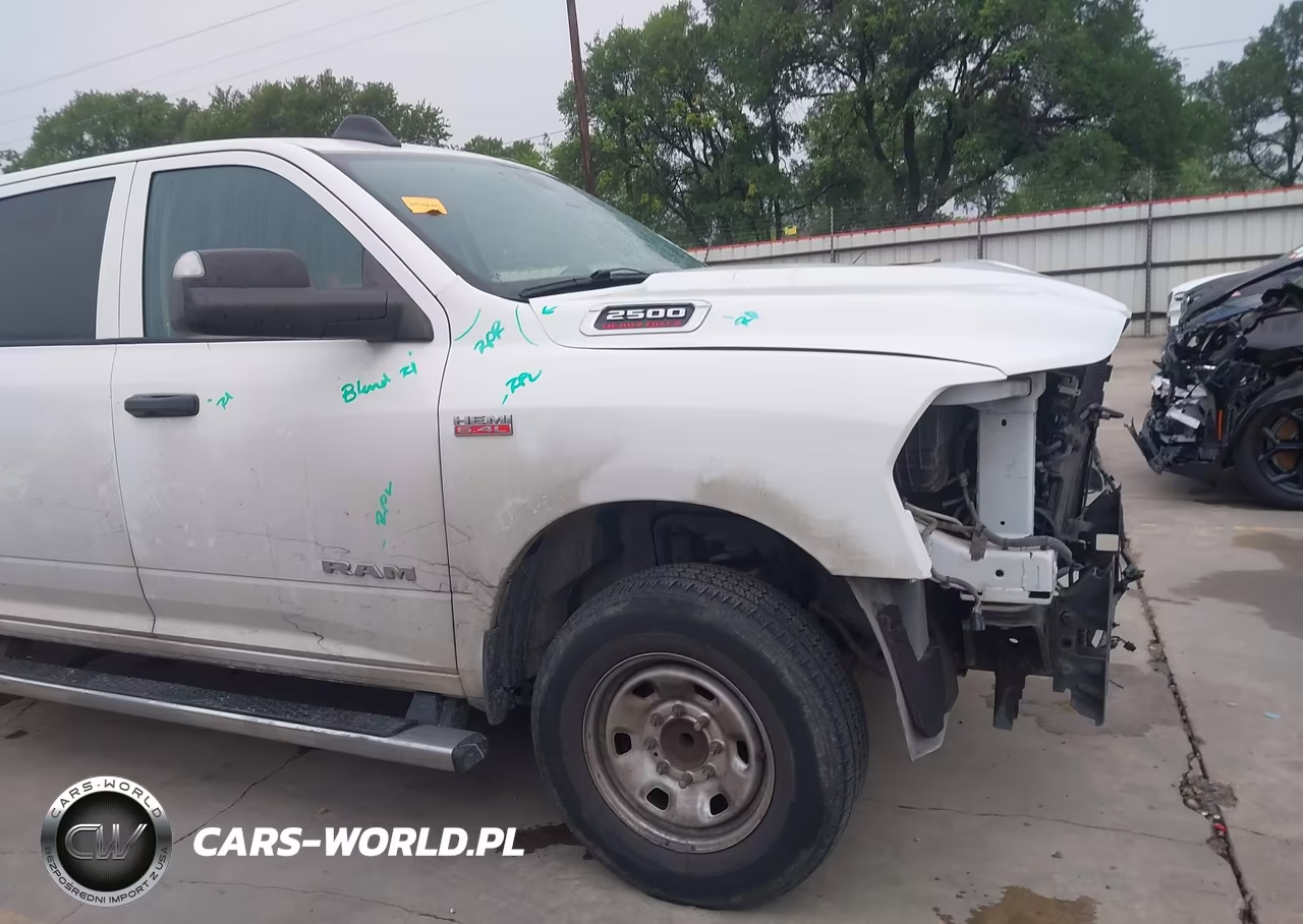 2019 Ram 2500 Tradesman 4X2 8' Box VIN:3C6UR4HJ9KG666288 - 18