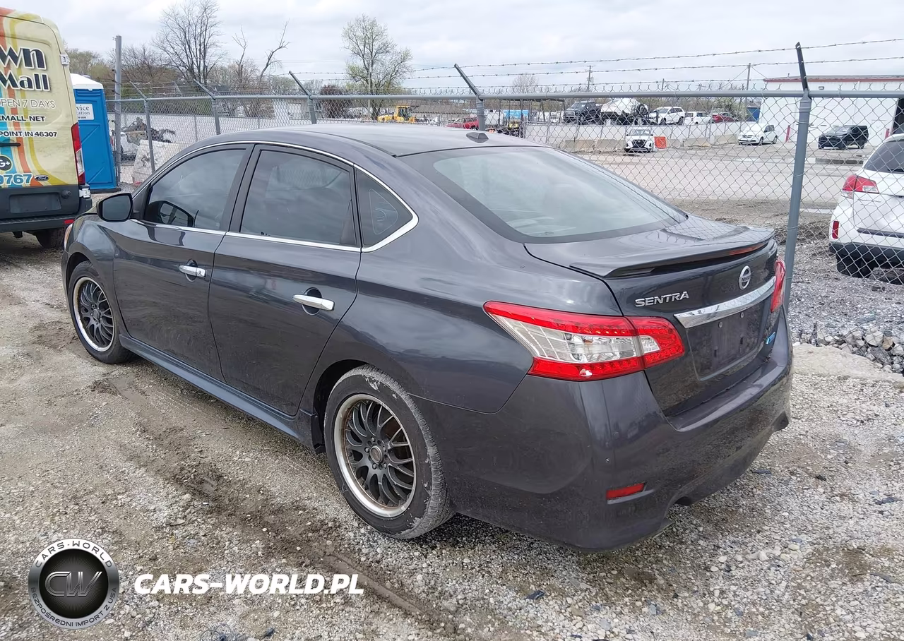 2014 Nissan Sentra Sr VIN:3N1AB7AP3EL618459 - 3