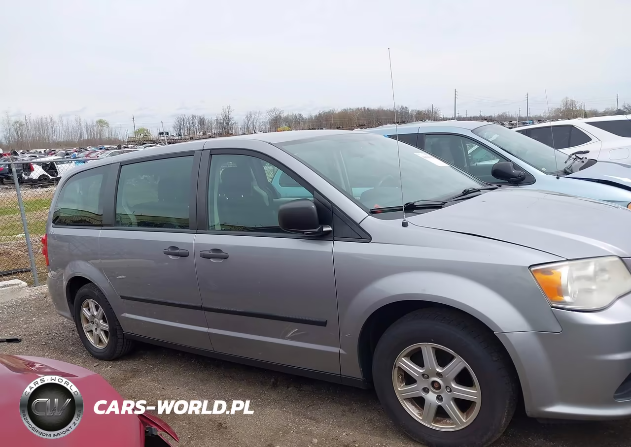 2015 Dodge Grand Caravan American Value Pkg VIN:2C4RDGBGXFR608184 - 13