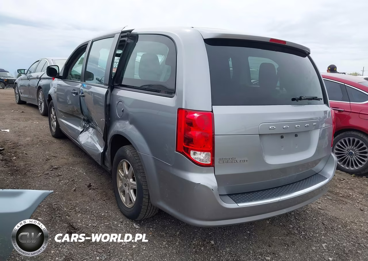 2015 Dodge Grand Caravan American Value Pkg VIN:2C4RDGBGXFR608184 - 3