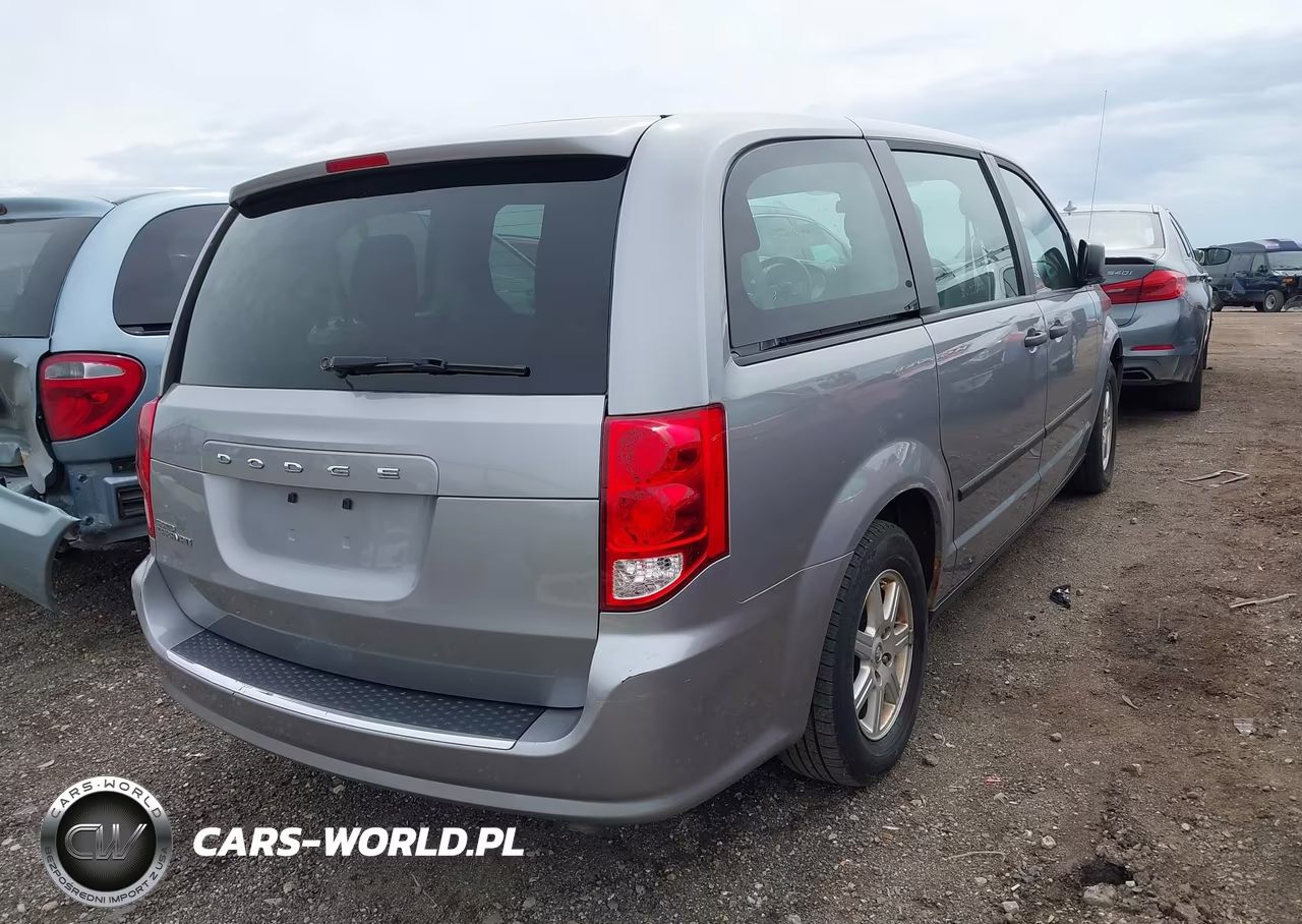 2015 Dodge Grand Caravan American Value Pkg VIN:2C4RDGBGXFR608184 - 4