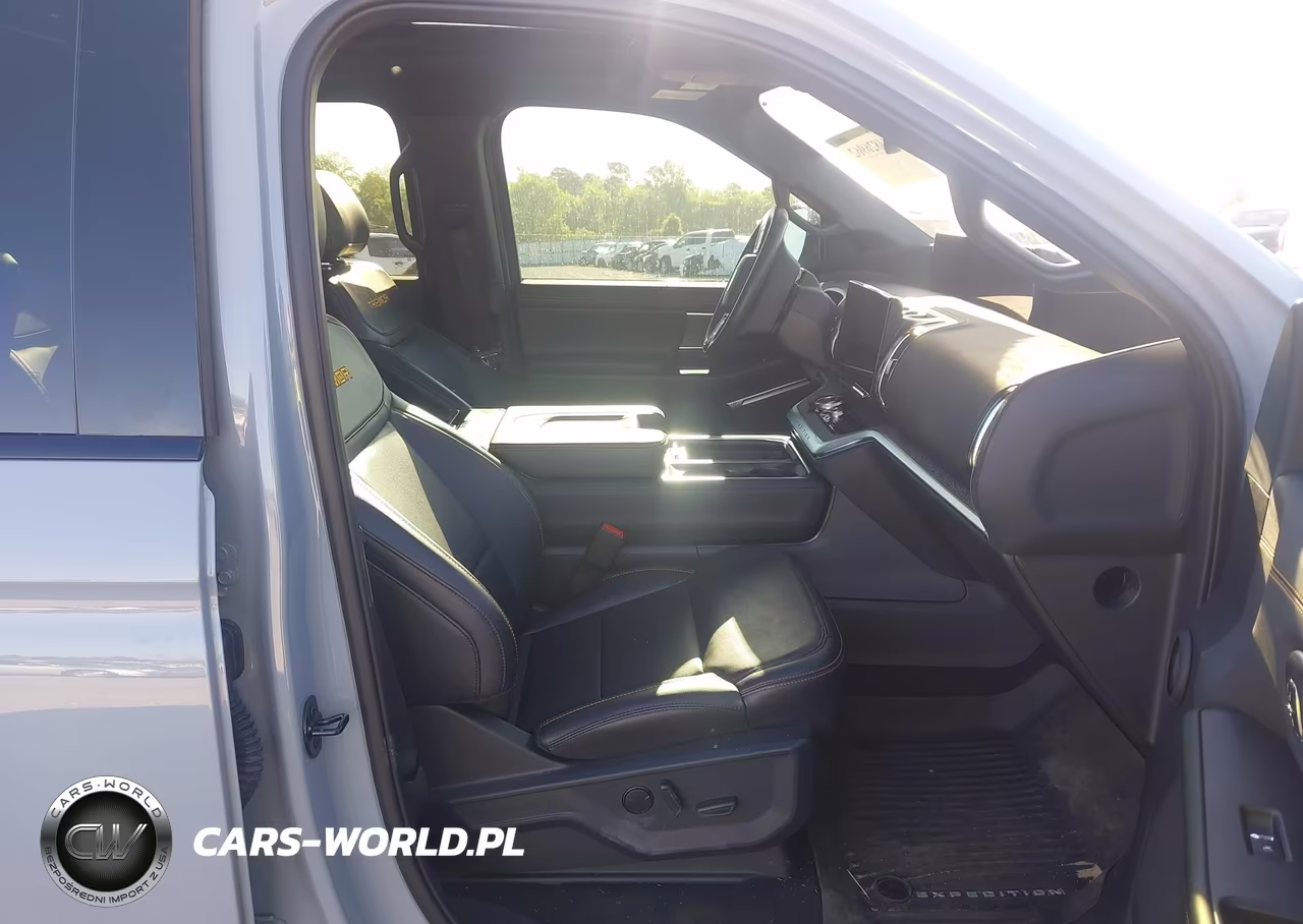 2025 Ford Expedition Tremor VIN:1FMJU1RG6SEA30880 - 5