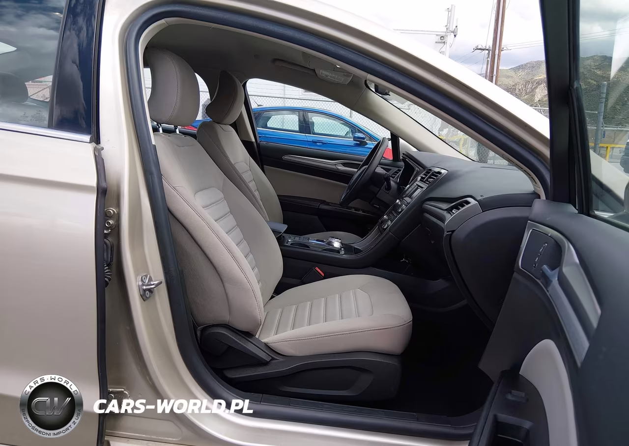 2018 Ford Fusion Hybrid S VIN:3FA6P0UU5JR209437 - 5