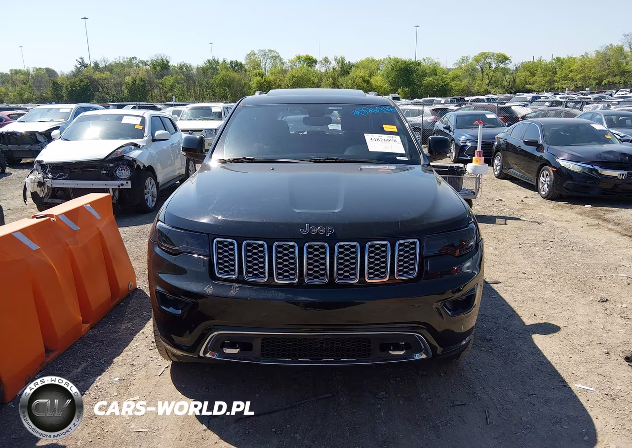 2017 Jeep Grand Cherokee Overland 4X2 VIN:1C4RJECG0HC838131 - 12