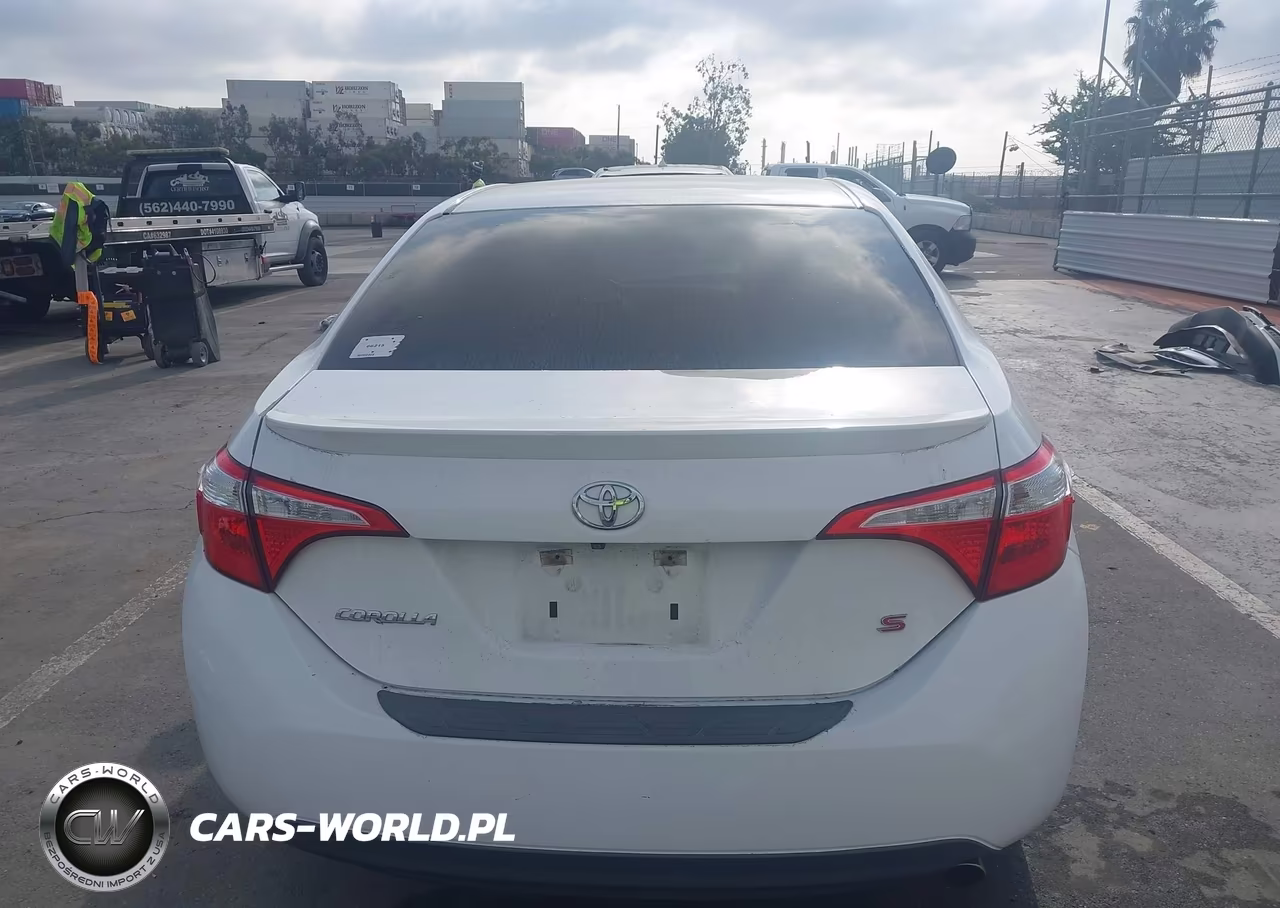2015 Toyota Corolla S Plus VIN:5YFBURHE0FP254193 - 17