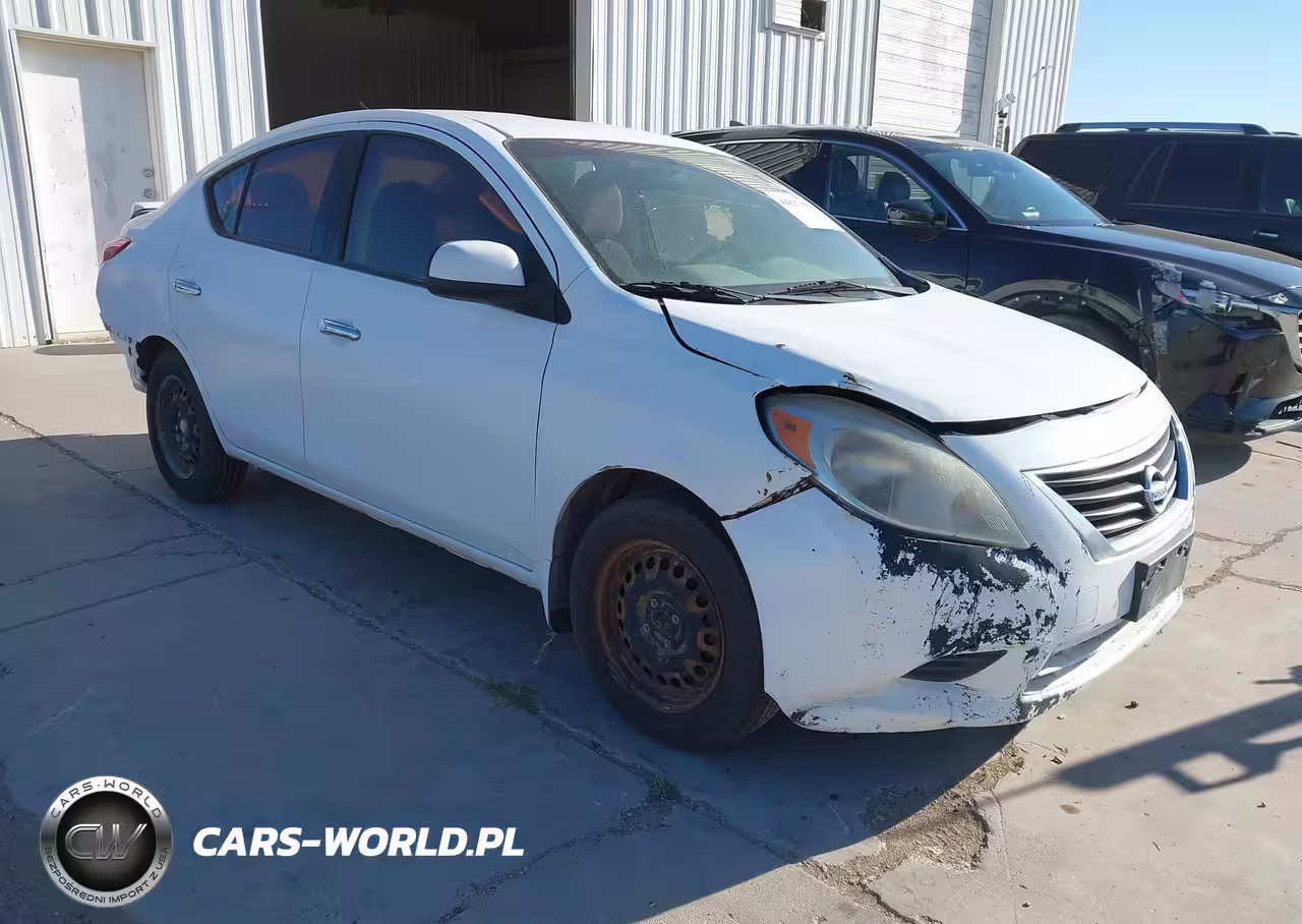 2014 Nissan Versa 1.6 Sv