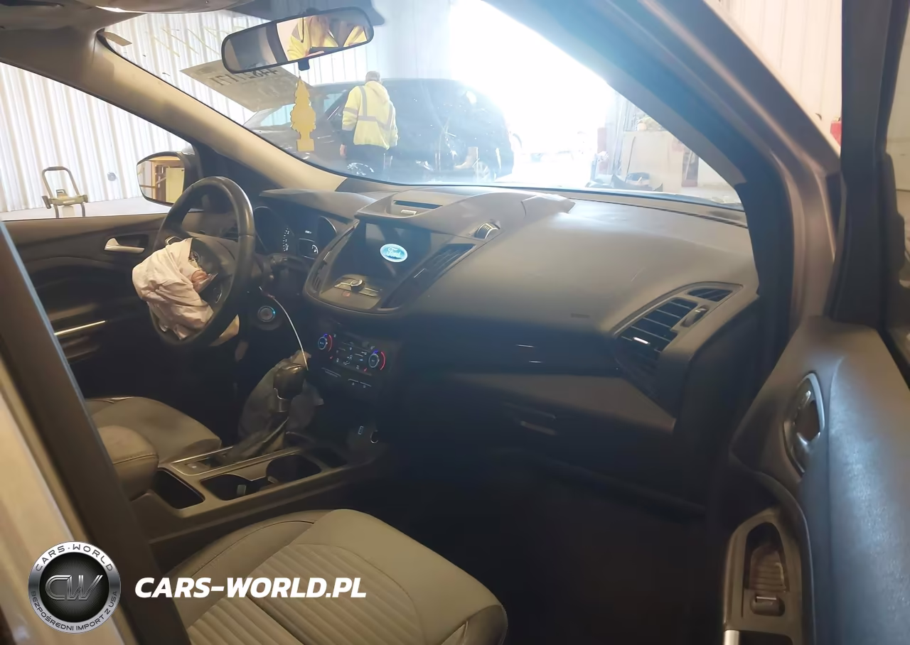 2017 Ford Escape Se VIN:1FMCU0GD3HUD93079 - 5