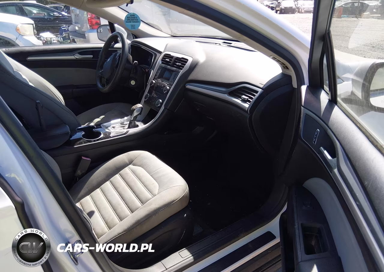 2015 Ford Fusion Hybrid S VIN:3FA6P0UUXFR197809 - 5