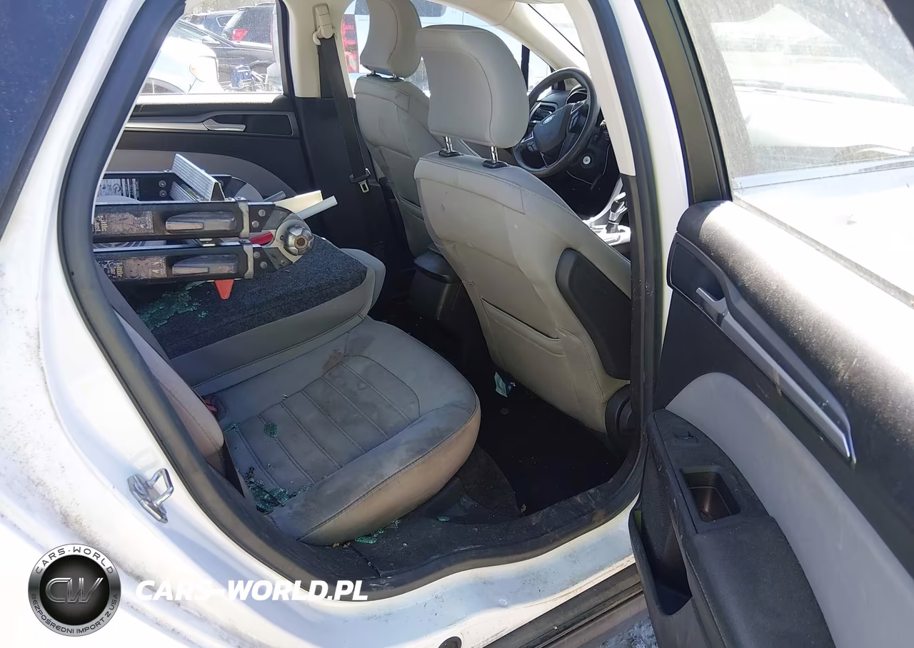 2015 Ford Fusion Hybrid S VIN:3FA6P0UUXFR197809 - 8