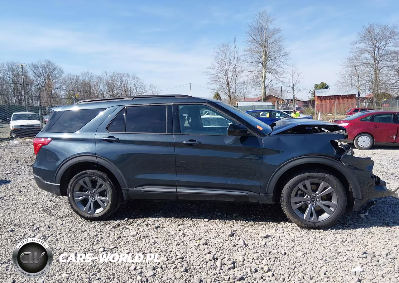 2022 Ford Explorer Xlt VIN:1FMSK8DH0NGC28687 - 14