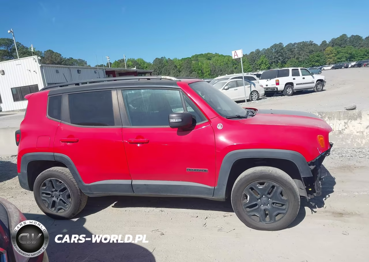 2018 Jeep Renegade Trailhawk 4X4 VIN:ZACCJBCB4JPH12378 - 14