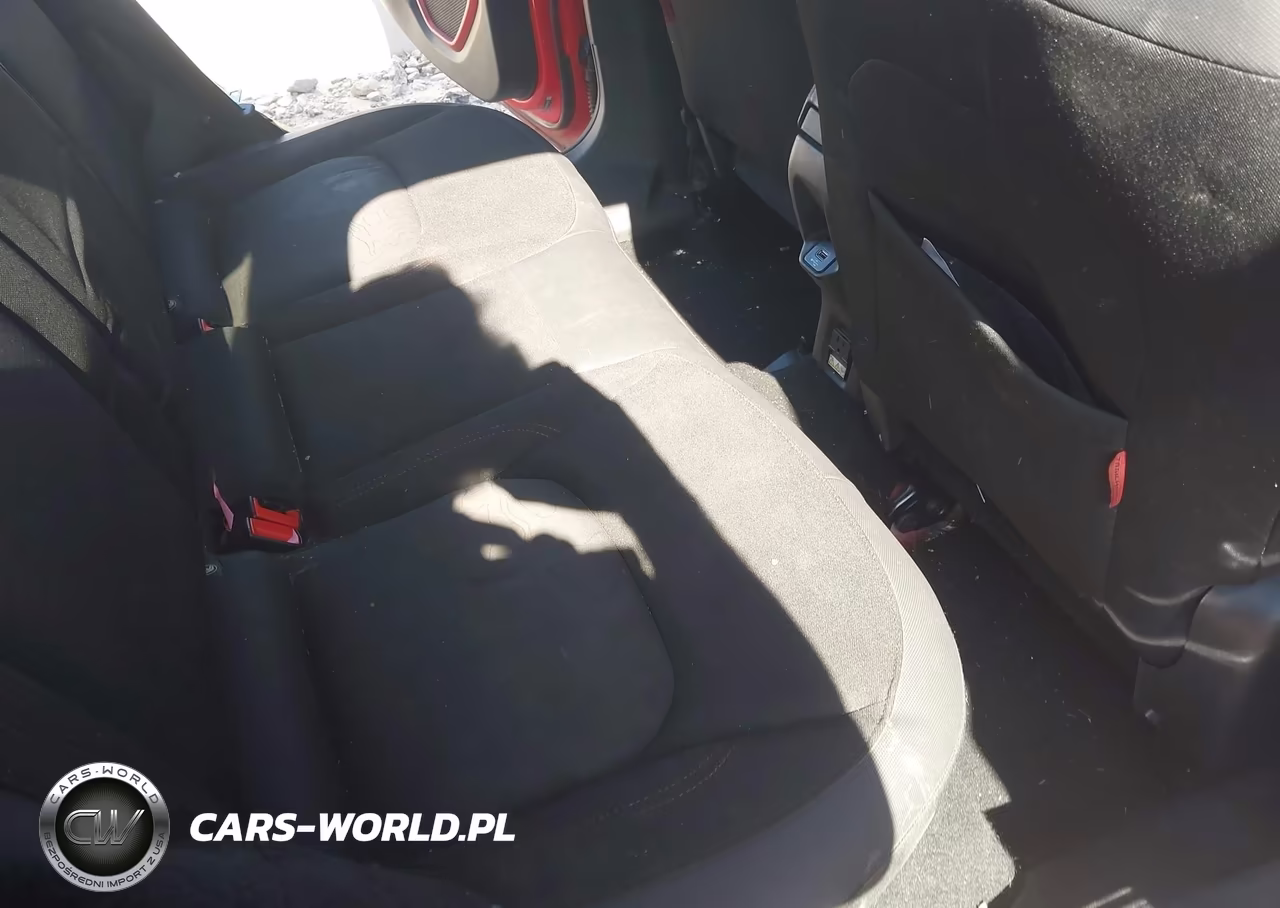 2018 Jeep Renegade Trailhawk 4X4 VIN:ZACCJBCB4JPH12378 - 8