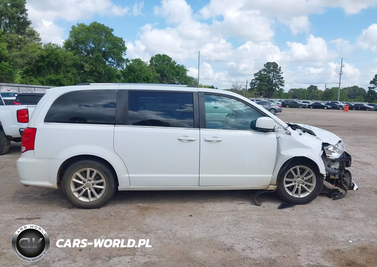 2018 Dodge Grand Caravan Sxt VIN:2C4RDGCG1JR300215 - 13