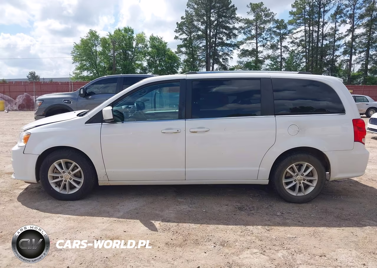 2018 Dodge Grand Caravan Sxt VIN:2C4RDGCG1JR300215 - 14