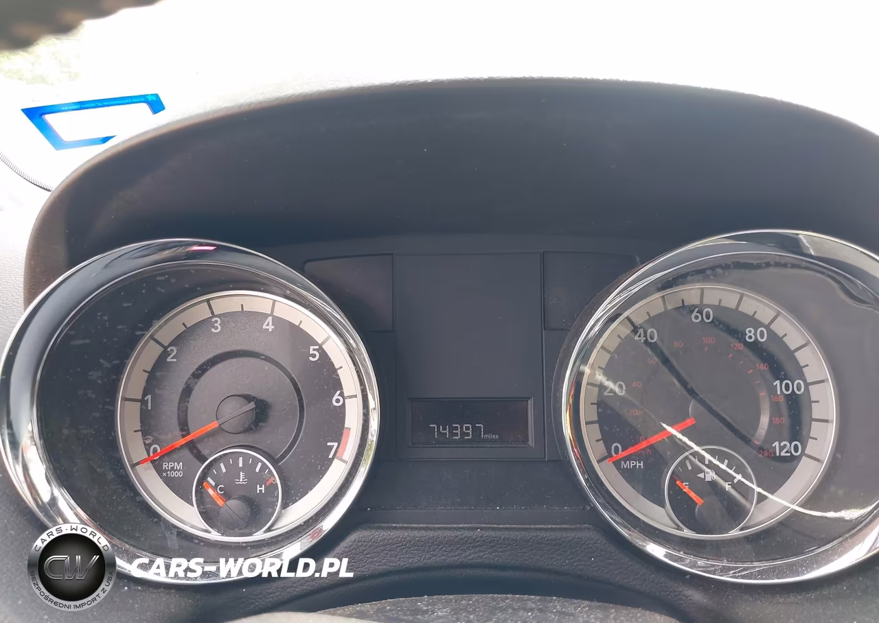 2018 Dodge Grand Caravan Sxt VIN:2C4RDGCG1JR300215 - 15