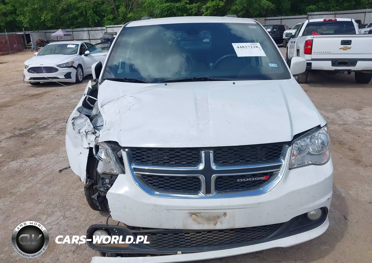 2018 Dodge Grand Caravan Sxt VIN:2C4RDGCG1JR300215 - 17