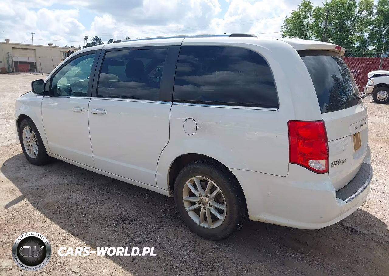 2018 Dodge Grand Caravan Sxt VIN:2C4RDGCG1JR300215 - 3