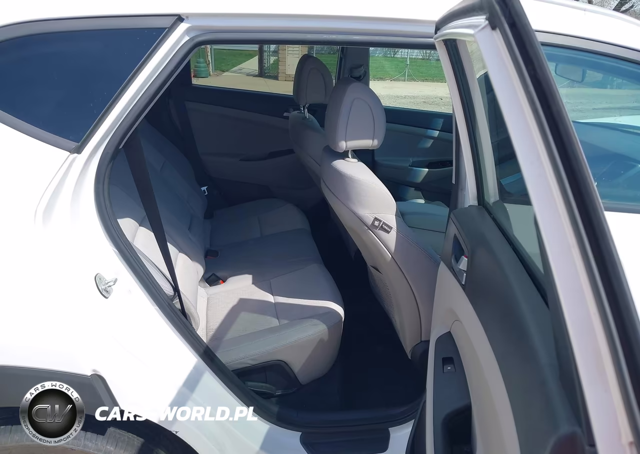 2017 Hyundai Tucson Sport VIN:KM8J3CA23HU269574 - 8