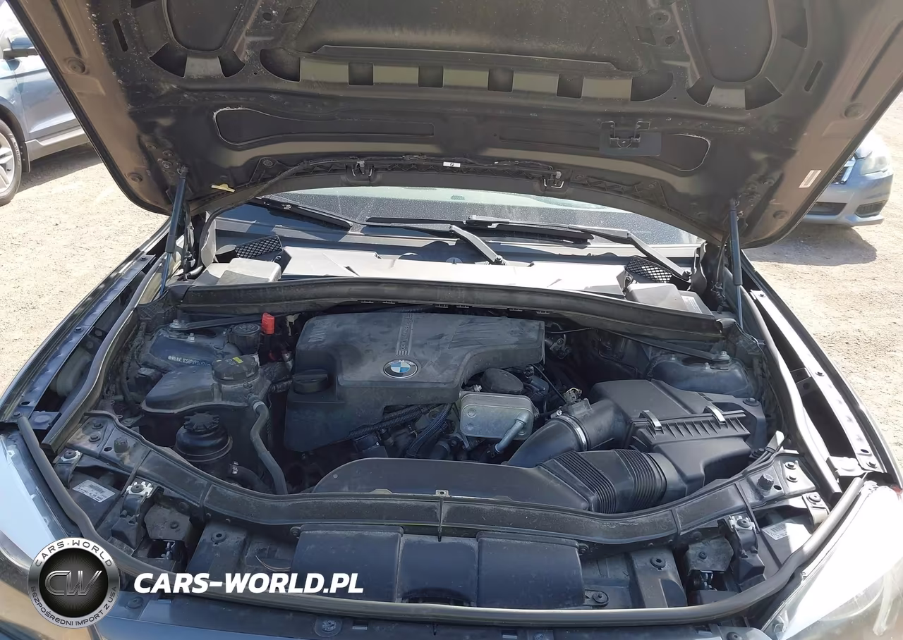 2015 BMW X1 xDrive28I VIN:WBAVL1C56FVY34874 - 10