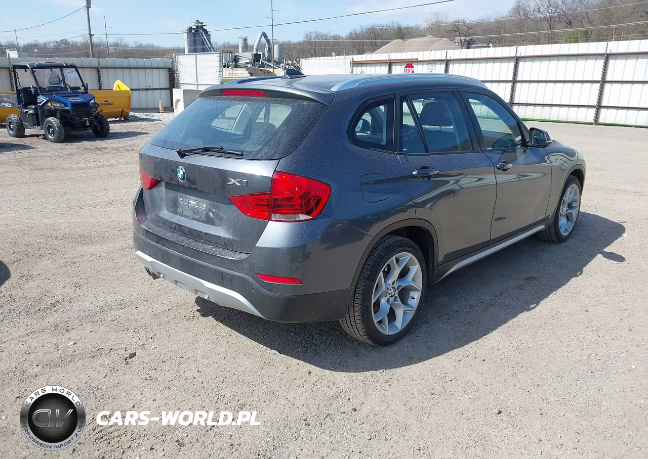 2015 BMW X1 xDrive28I VIN:WBAVL1C56FVY34874 - 4