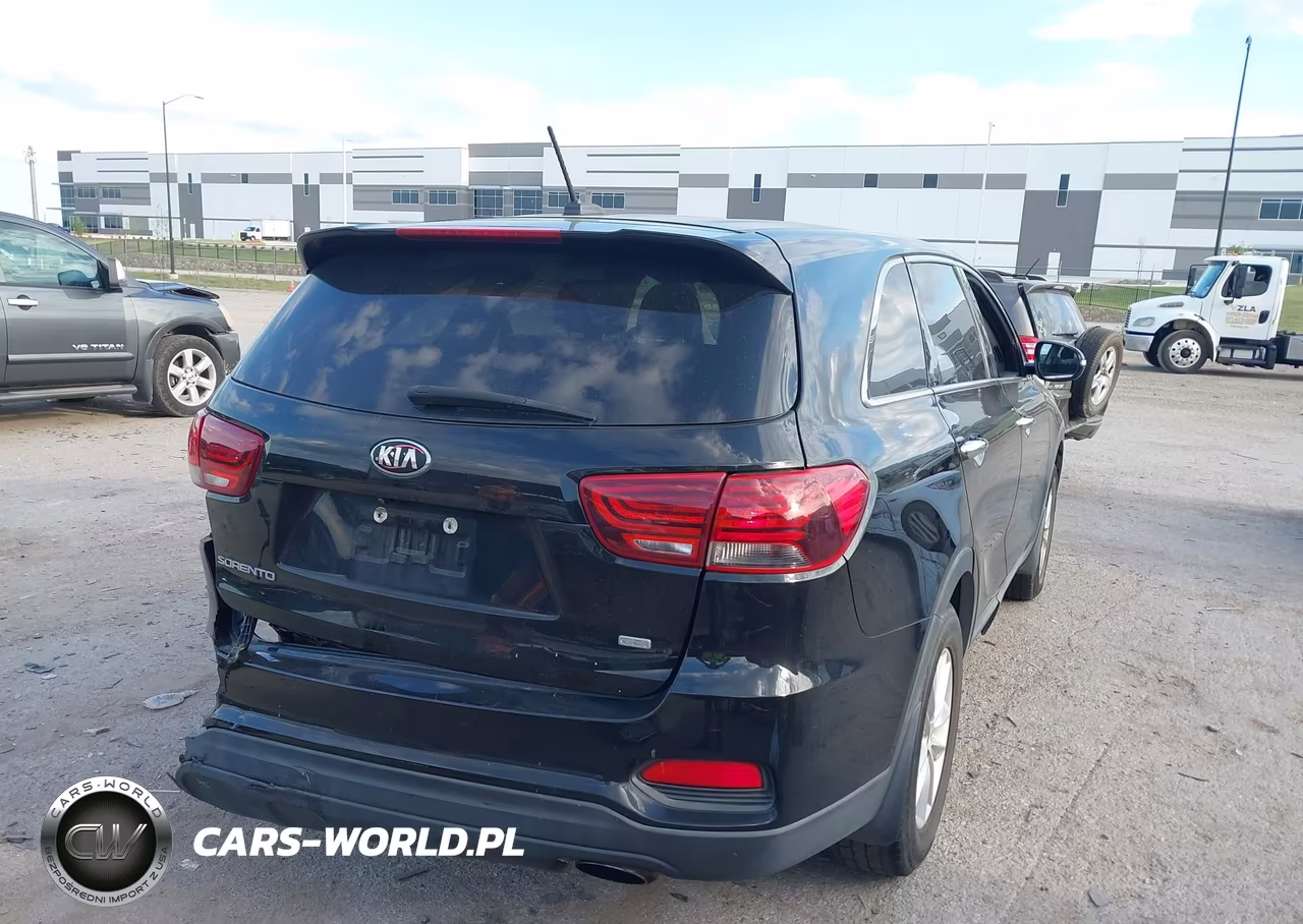 2019 Kia Sorento 2.4L L VIN:5XYPG4A39KG451337 - 4