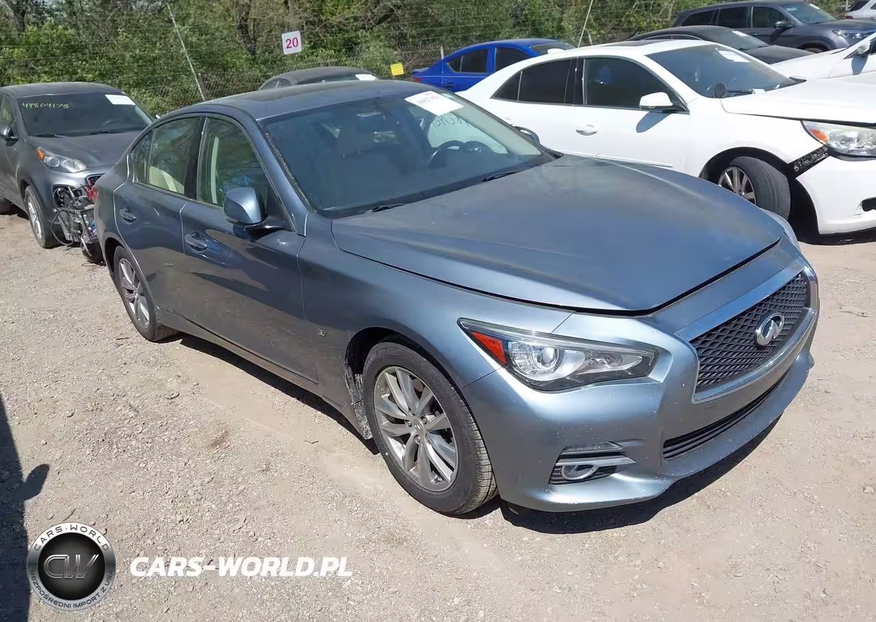 2015 Infiniti Q50 Premium