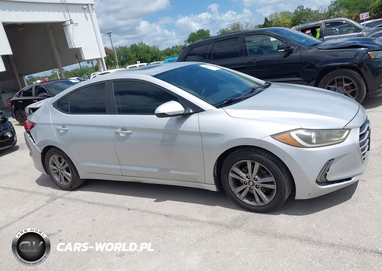 2018 Hyundai Elantra Value Edition VIN:KMHD84LF9JU577357 - 13