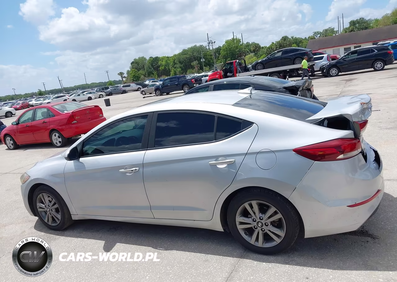 2018 Hyundai Elantra Value Edition VIN:KMHD84LF9JU577357 - 14