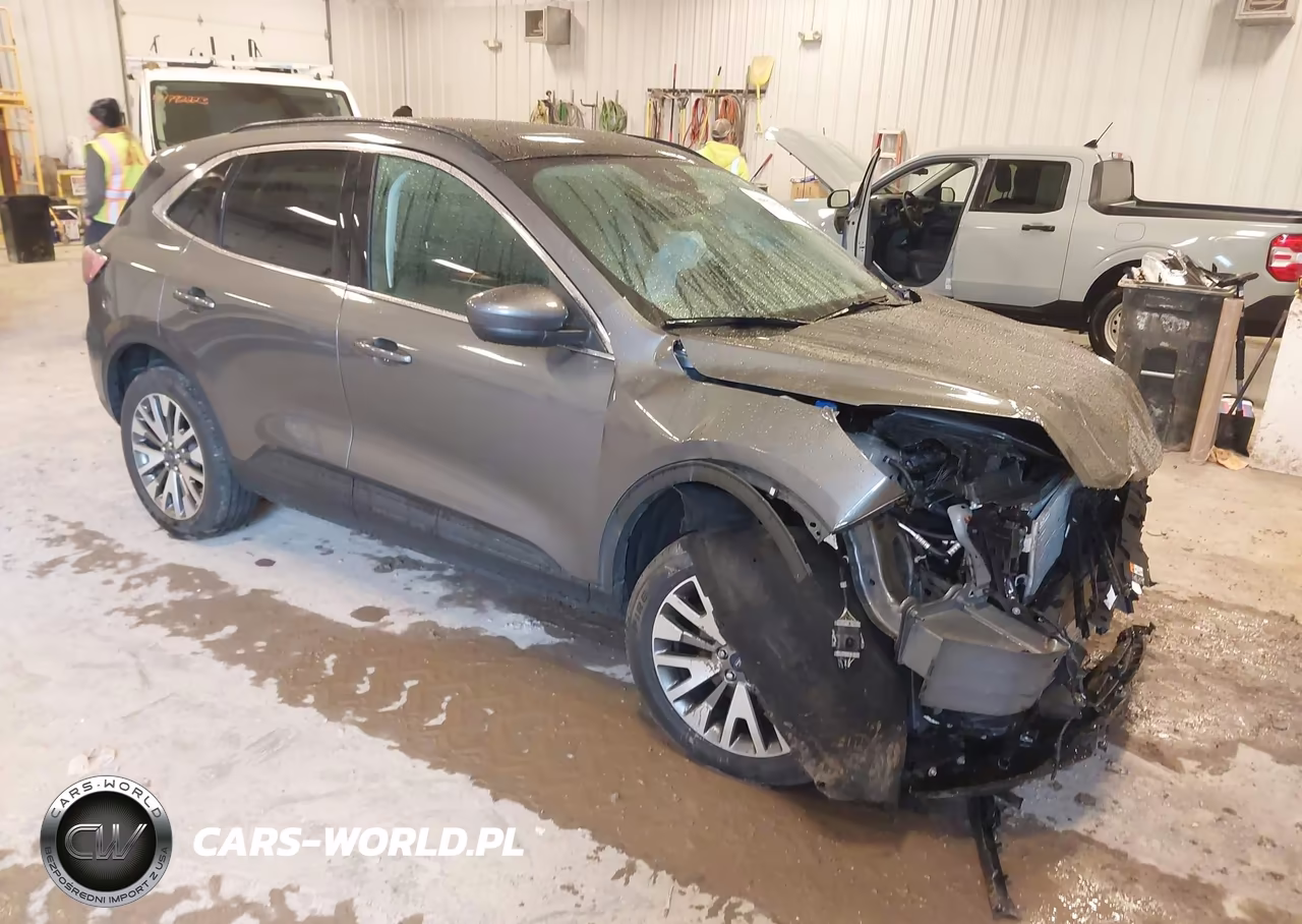 2021 Ford Escape Titanium