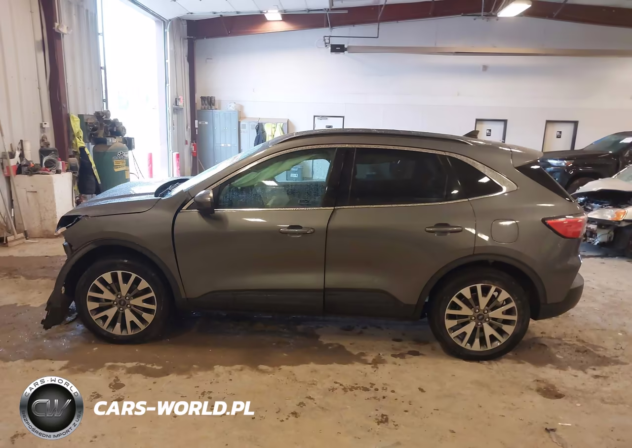 2021 Ford Escape Titanium VIN:1FMCU9J94MUA56536 - 13