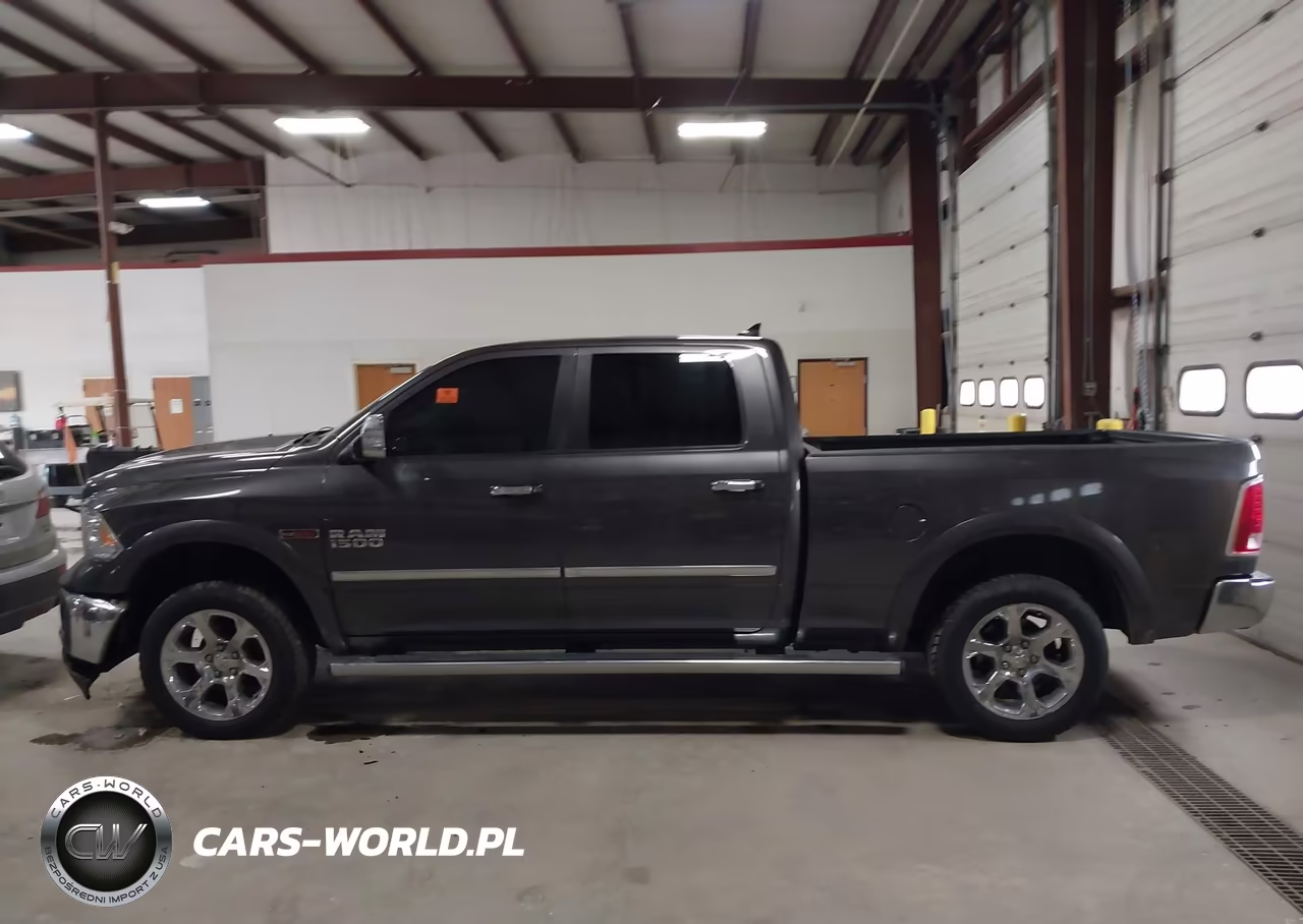 2015 Ram 1500 Laramie VIN:1C6RR7VM2FS578879 - 14