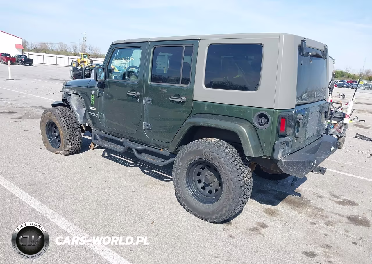 2008 Jeep Wrangler Unlimited Sahara VIN:1J4GA59148L634579 - 3