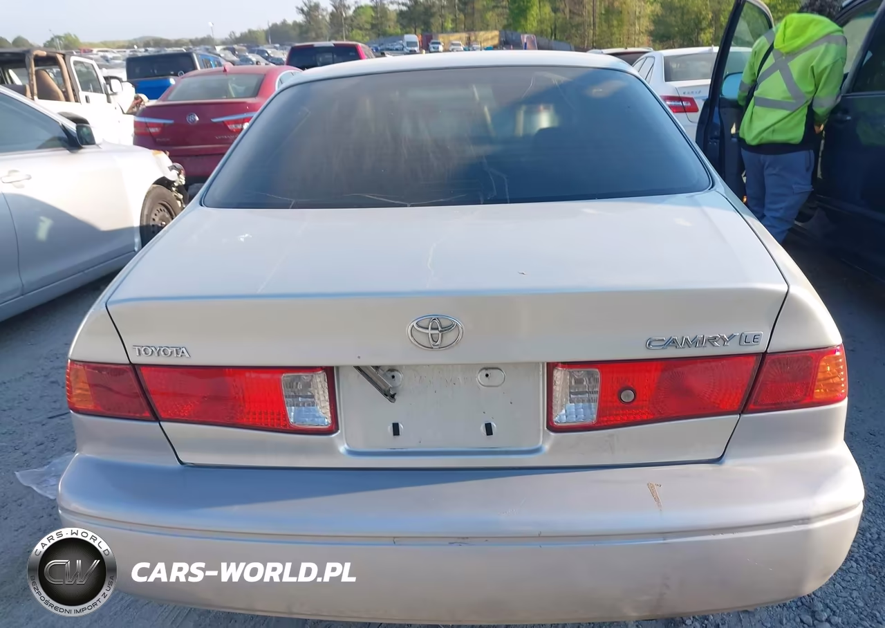 2000 Toyota Camry Le VIN:JT2BG22K0Y0393534 - 16