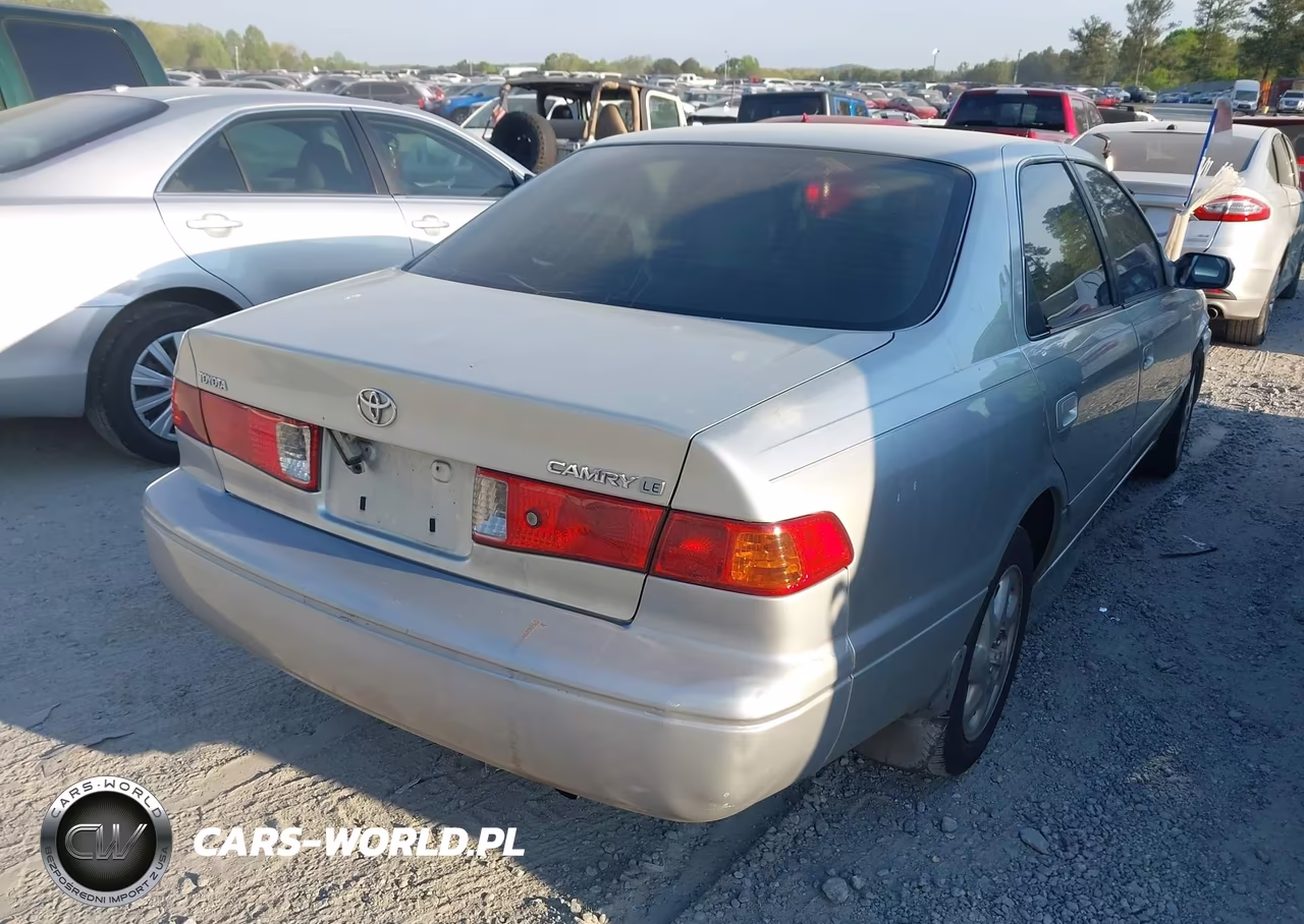 2000 Toyota Camry Le VIN:JT2BG22K0Y0393534 - 4