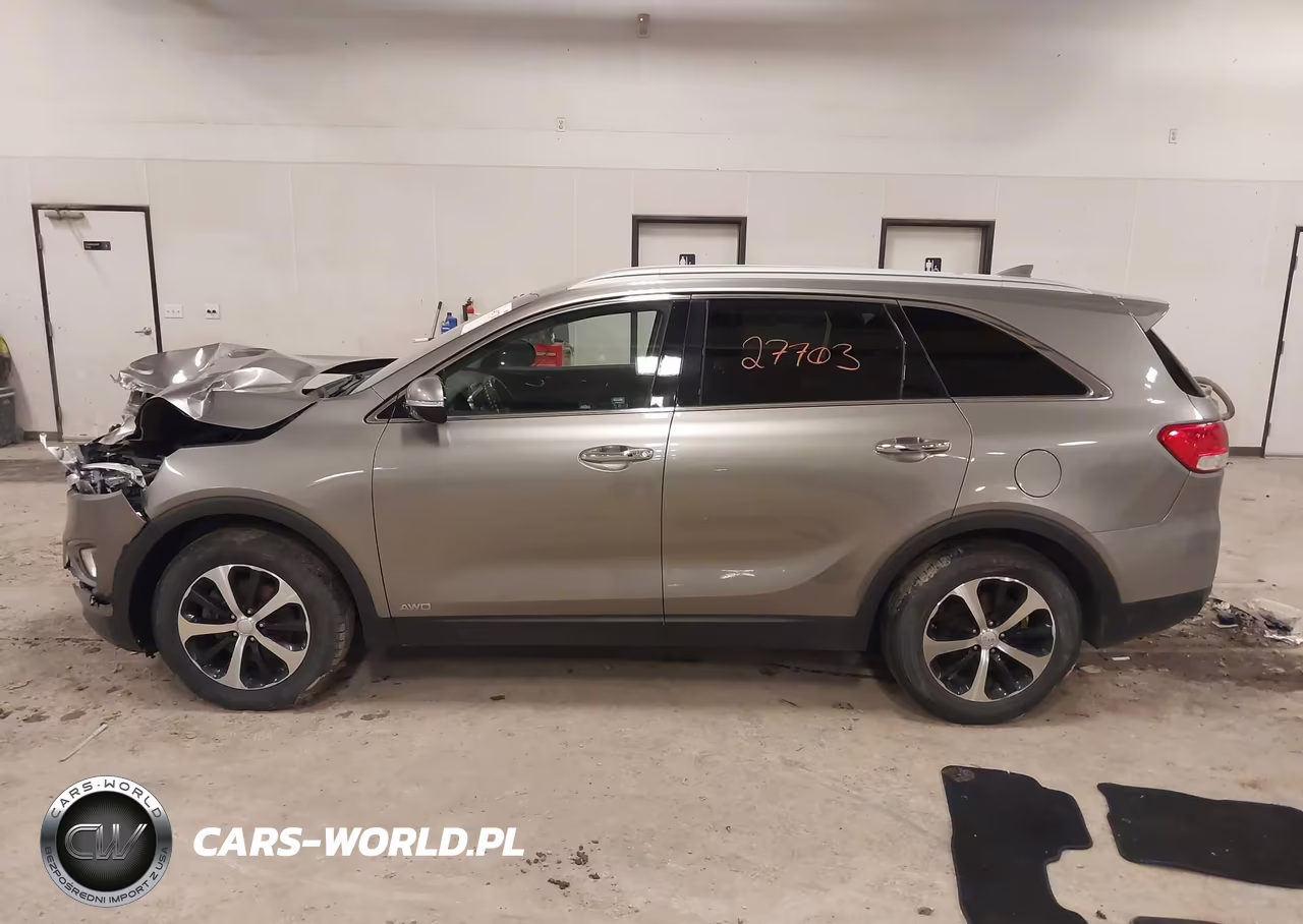 2018 Kia Sorento 2.0T Ex VIN:5XYPHDA10JG360175 - 15