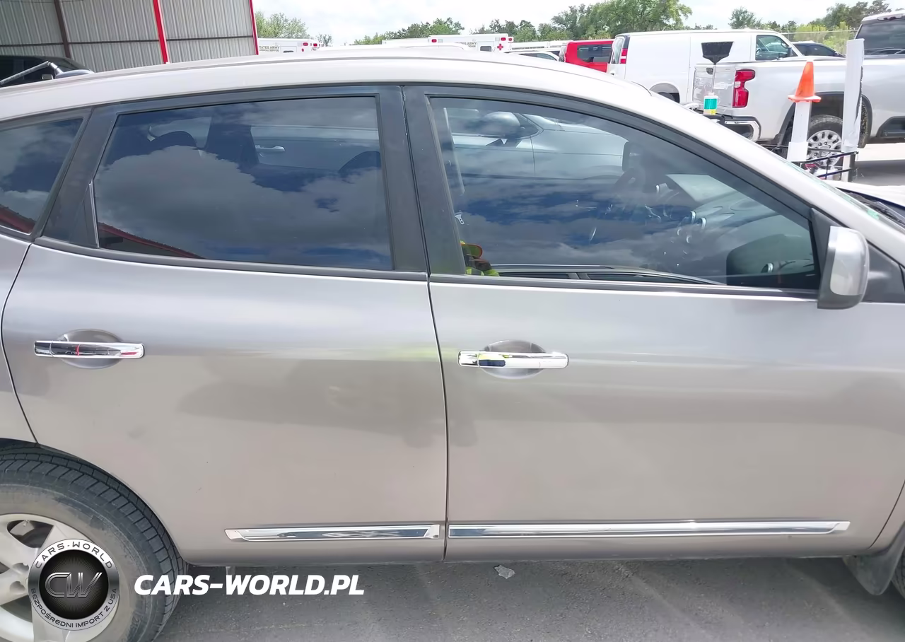 2013 Nissan Rogue S VIN:JN8AS5MT2DW507196 - 13