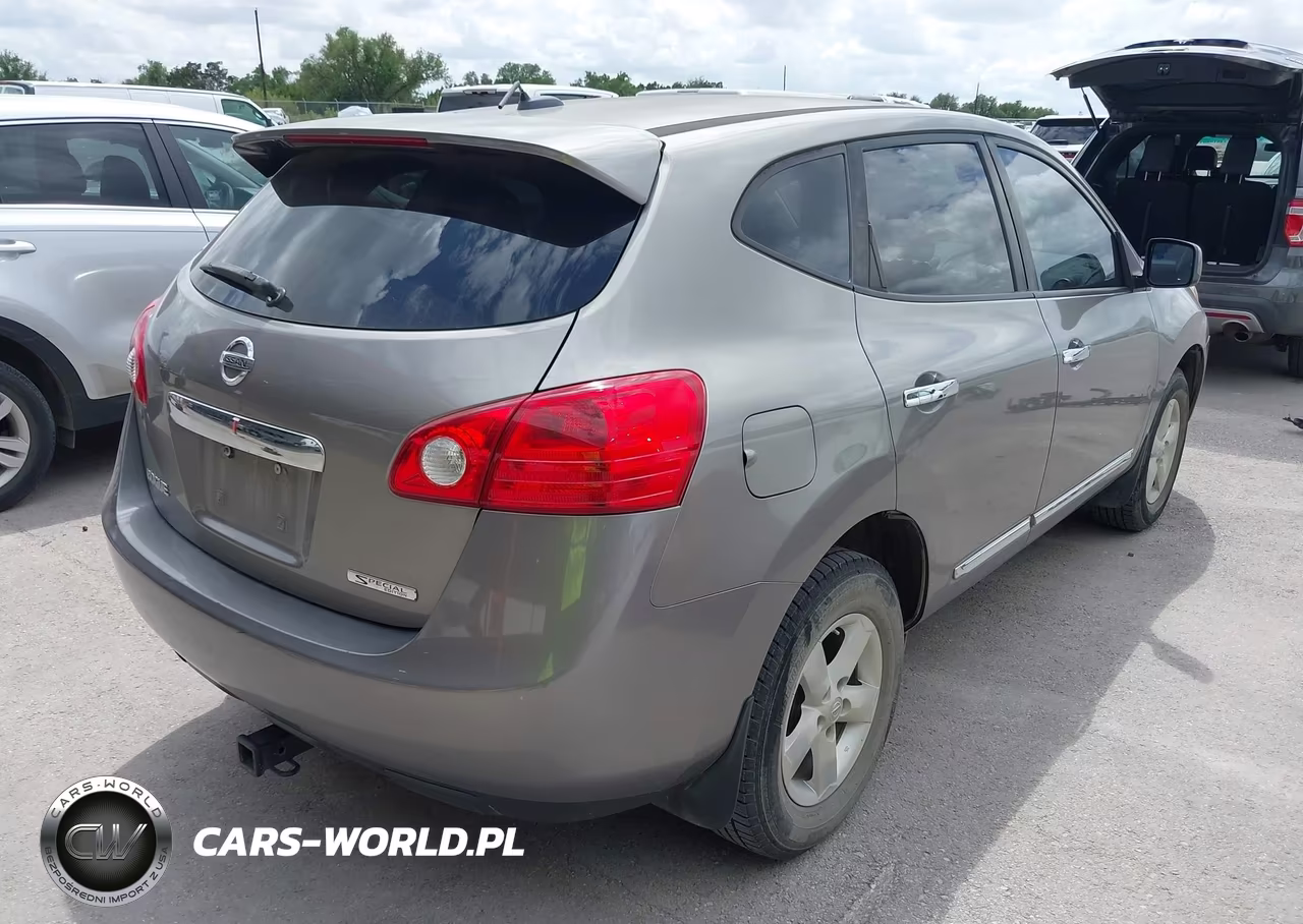 2013 Nissan Rogue S VIN:JN8AS5MT2DW507196 - 4