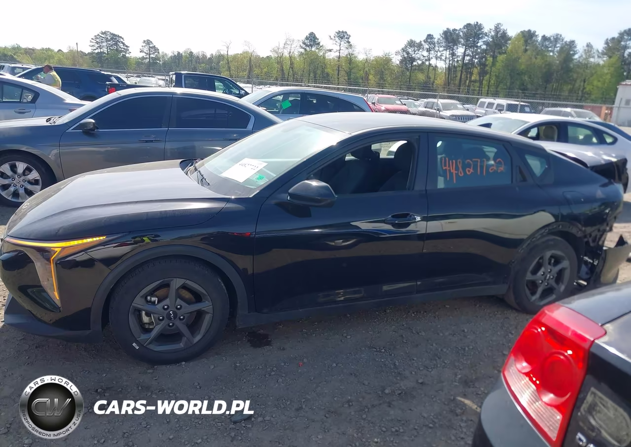 2025 Kia K4 Lxs VIN:3KPFT4DE6SE024683 - 15